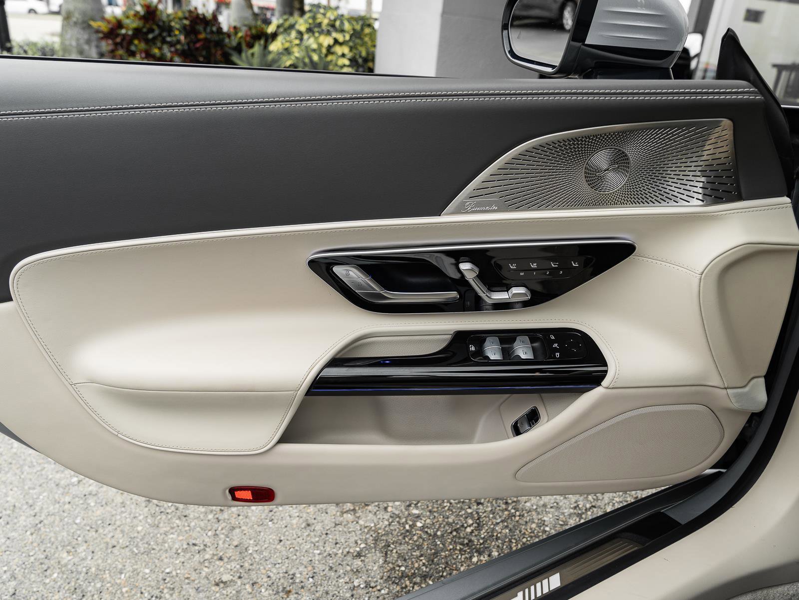 Used 2022 Mercedes-Benz SL 55 AMG 4MATIC image 34