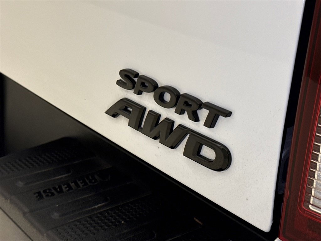 Used 2021 Honda Ridgeline Sport image 11