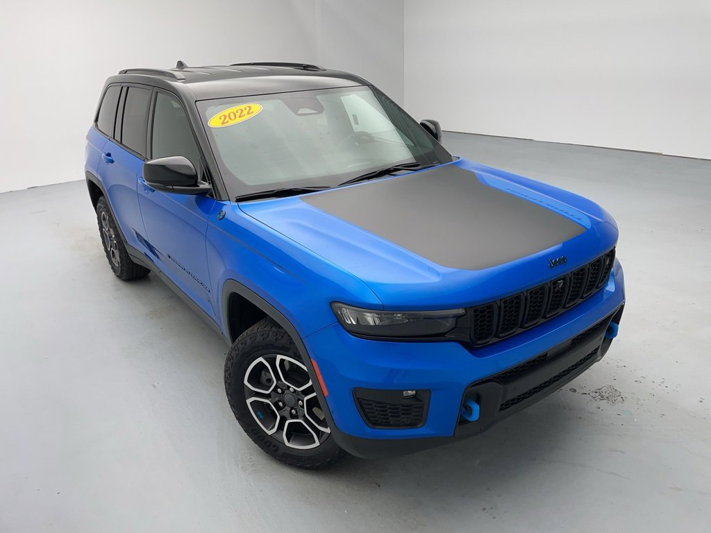Used 2022 Jeep Grand Cherokee Trailhawk w/ Advanced Protech Group II image 2