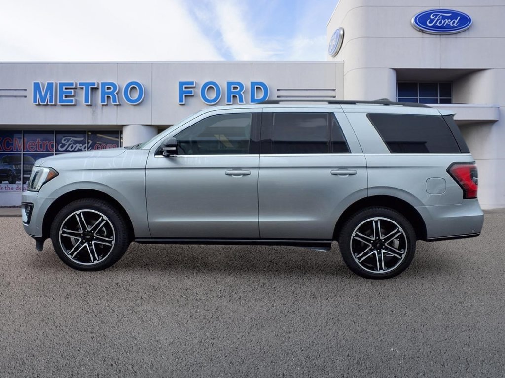 Used 2021 Ford Expedition Limited AWD/4WD image 6