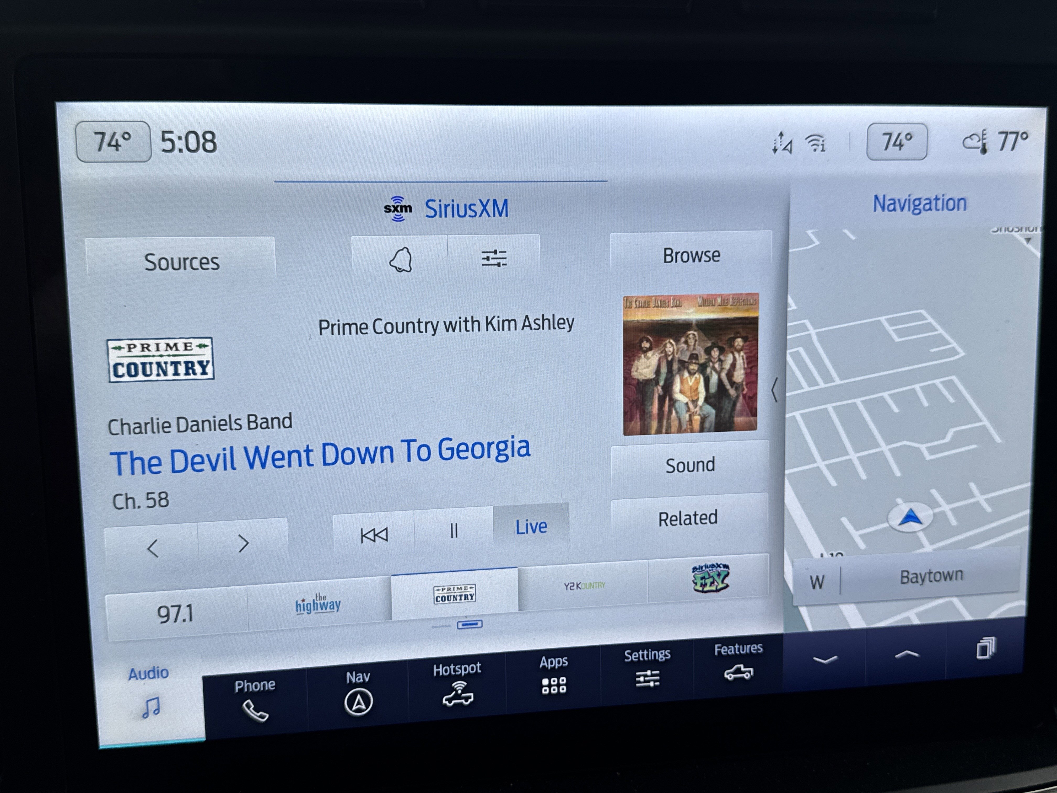 Used 2023 Ford F150 Lariat w/ Bed Utility Package image 16