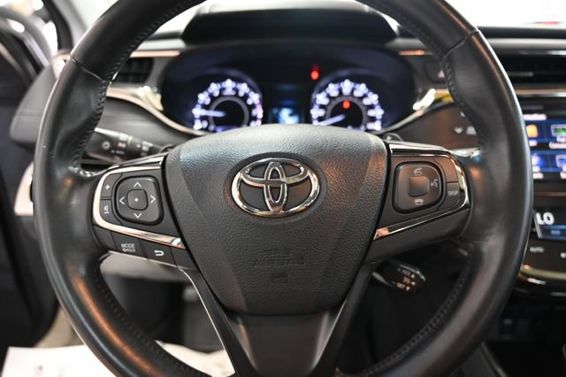 Used 2013 Toyota Avalon Limited FWD image 22