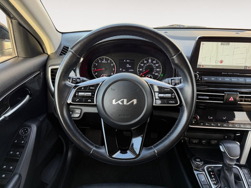 Used 2022 Kia Seltos EX AWD/4WD image 13