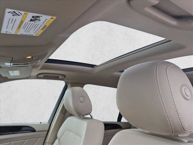 Used 2015 Mercedes-Benz GL 450 4MATIC image 16