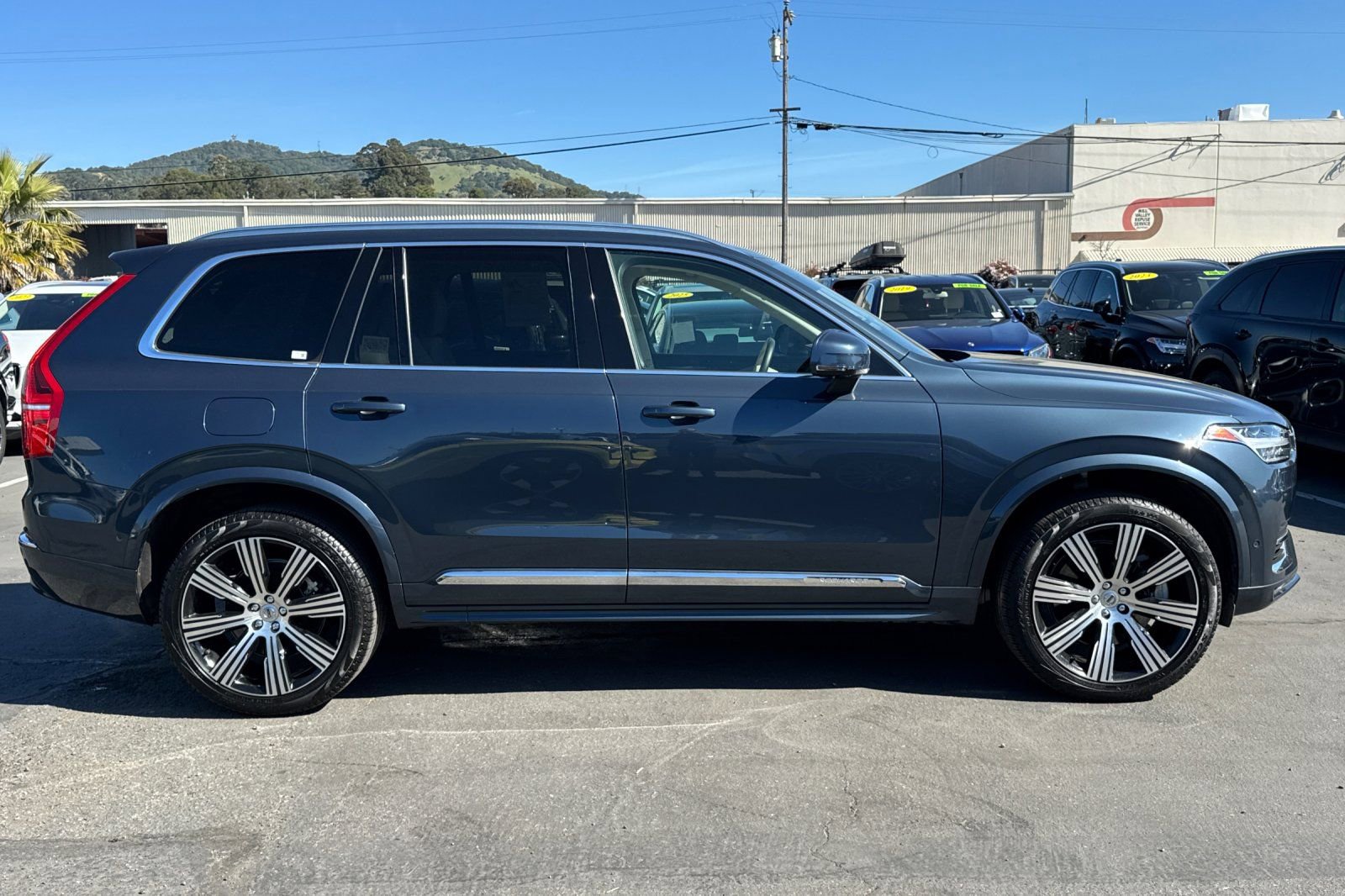 Certified 2024 Volvo XC90 T8 Plus w/ Protection Package Premier image 9