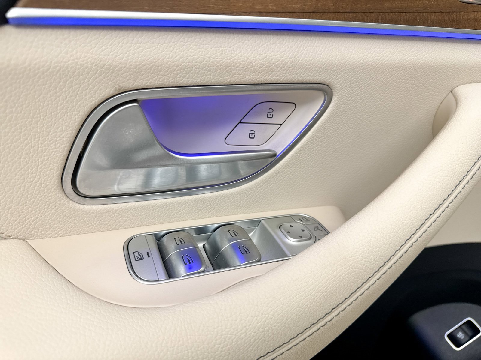 Used 2024 Mercedes-Benz GLE 450 4MATIC image 31