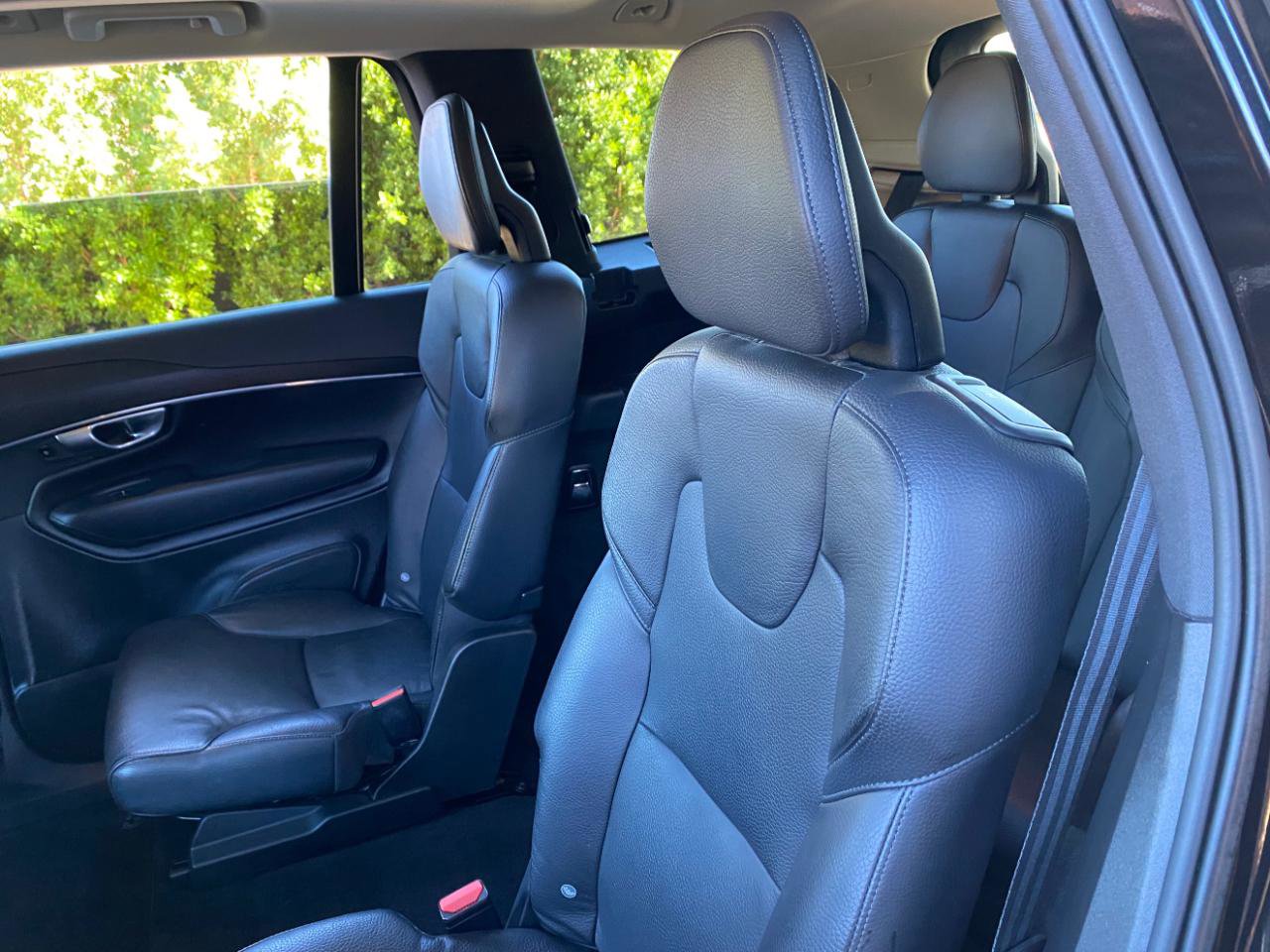 Used 2020 Volvo XC90 T6 Momentum image 36