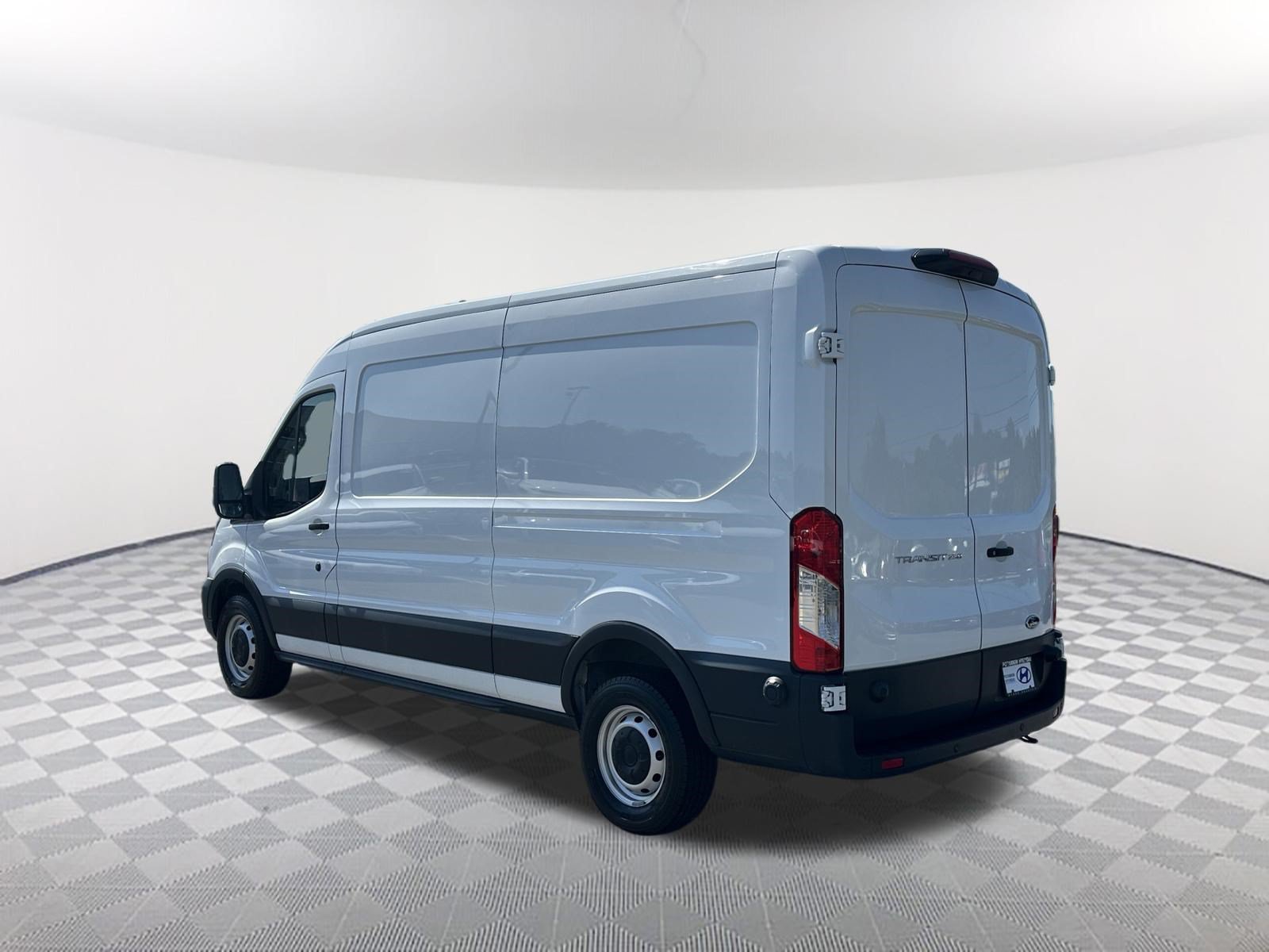 Used 2024 Ford Transit 250 148 Medium Roof w/ Load Area Protection Package RWD image 7
