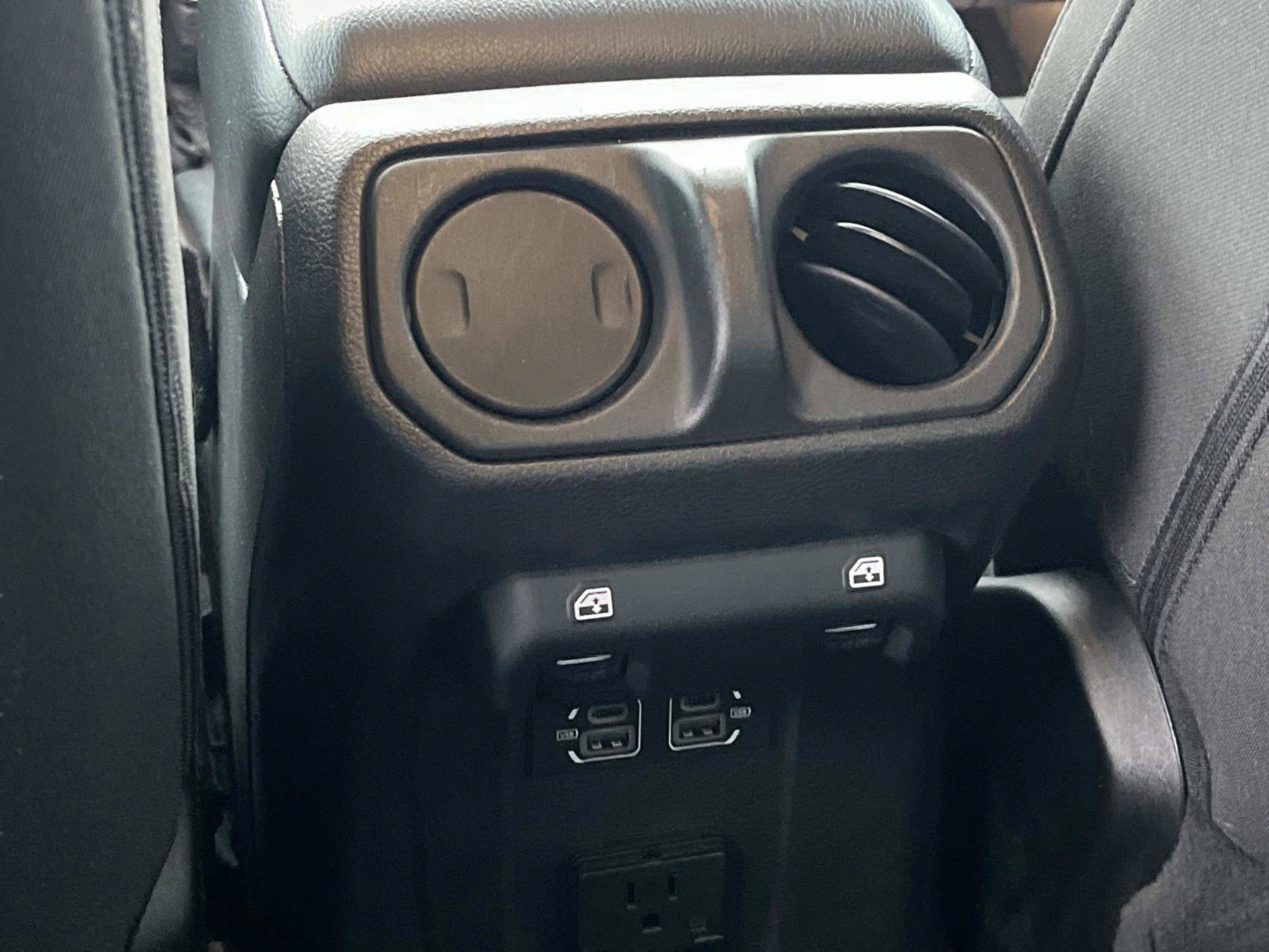 Used 2022 Jeep Wrangler Unlimited Sport w/ Sun And Sound Package image 19