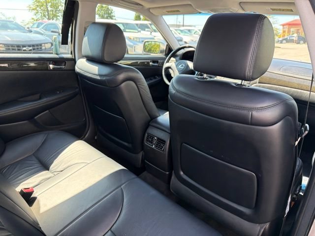 Used 2004 Lexus ES 330 w/ Premium Pkg FWD image 24