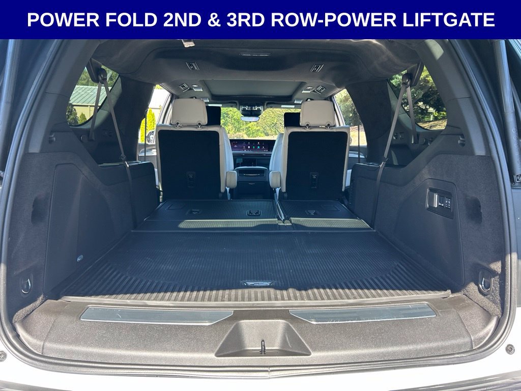 Used 2026 Cadillac Escalade ESV Platinum Luxury w/ LPO, Floor Liner Package AWD/4WD image 22
