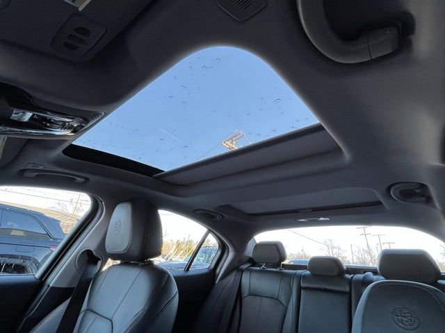 Used 2017 Alfa Romeo Giulia Ti image 20