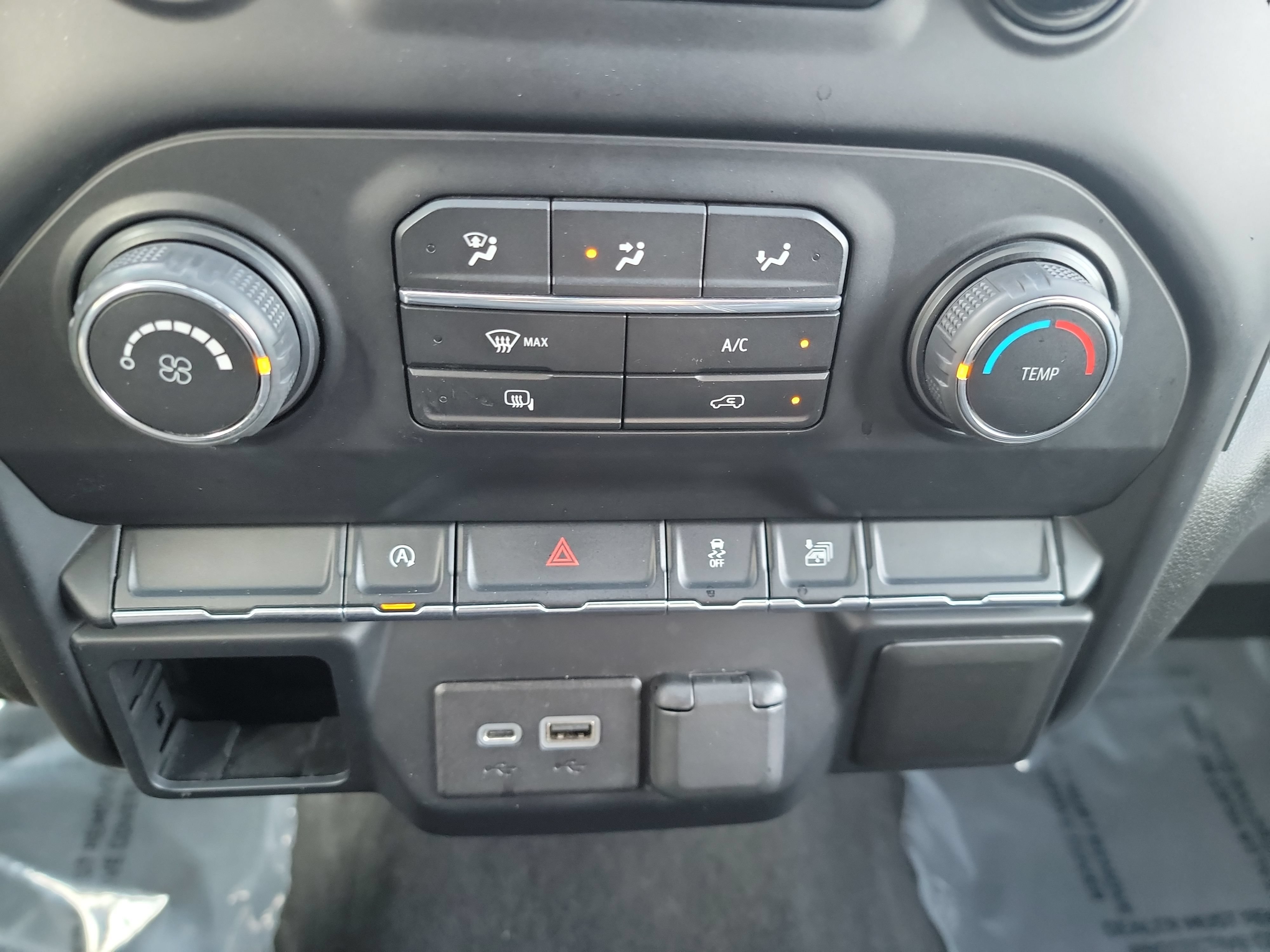Used 2020 Chevrolet Silverado 1500 LT AWD/4WD image 21