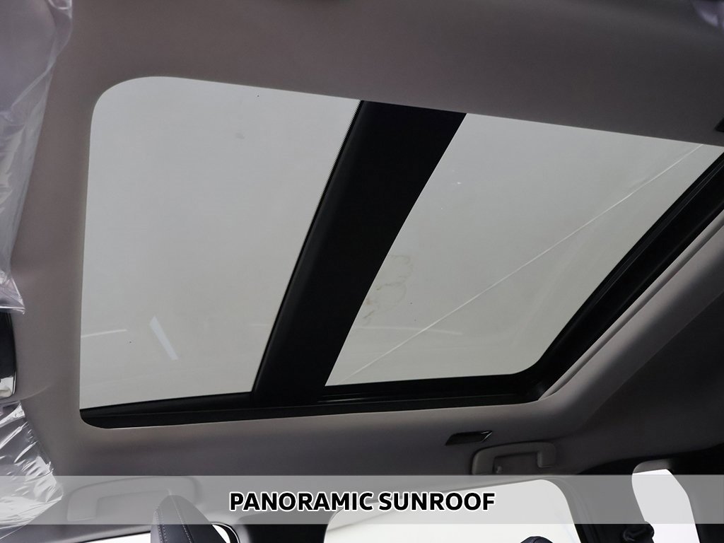 New 2025 Mitsubishi Outlander SE image 4