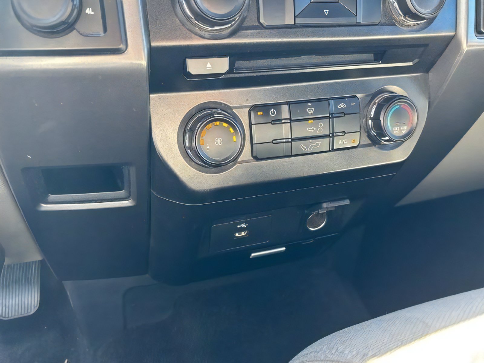 Used 2017 Ford F150 XLT AWD/4WD image 15