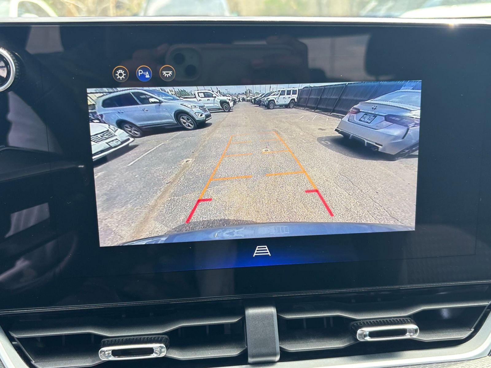 Used 2025 Chevrolet Equinox LT AWD/4WD image 22