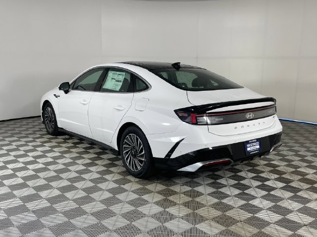 New 2026 Hyundai Sonata Limited FWD image 8