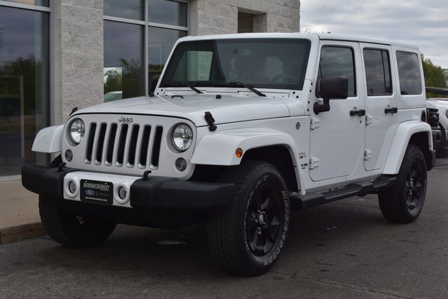 Used 2016 Jeep Wrangler Unlimited Sahara w/ Dual Top Group image 9