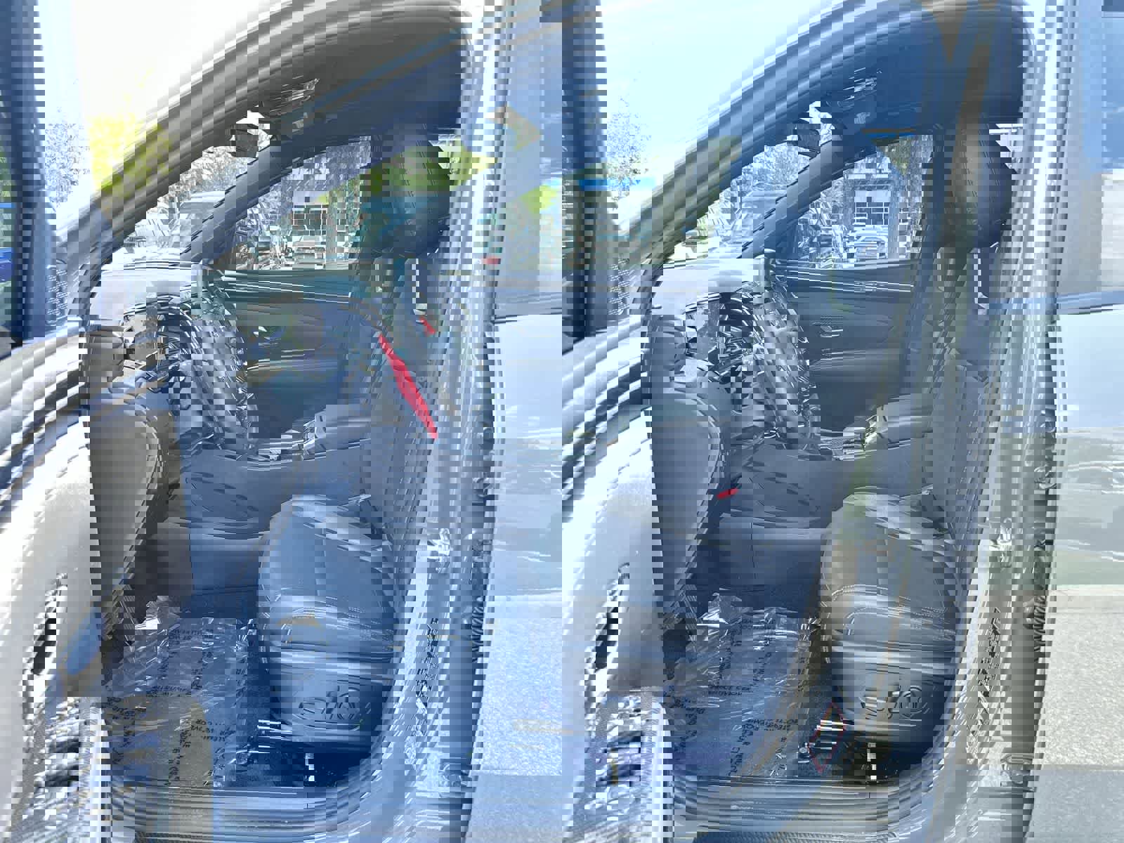 Used 2023 Hyundai Santa Cruz Limited w/ Tow & Go Package image 2