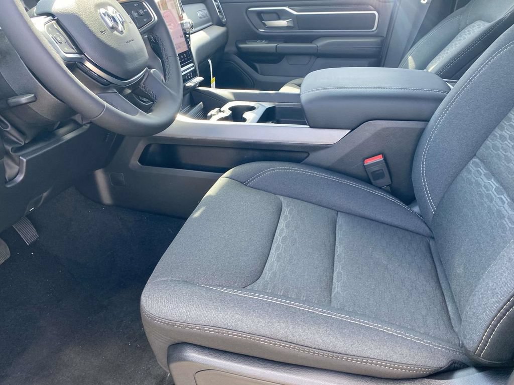New 2026 RAM 1500 Big Horn AWD/4WD image 13