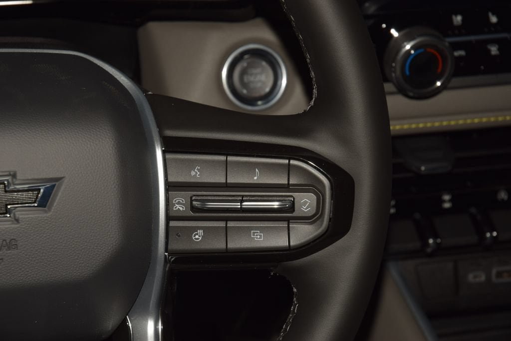 New 2026 Chevrolet Colorado ZR2 w/ Technology Package AWD/4WD image 42