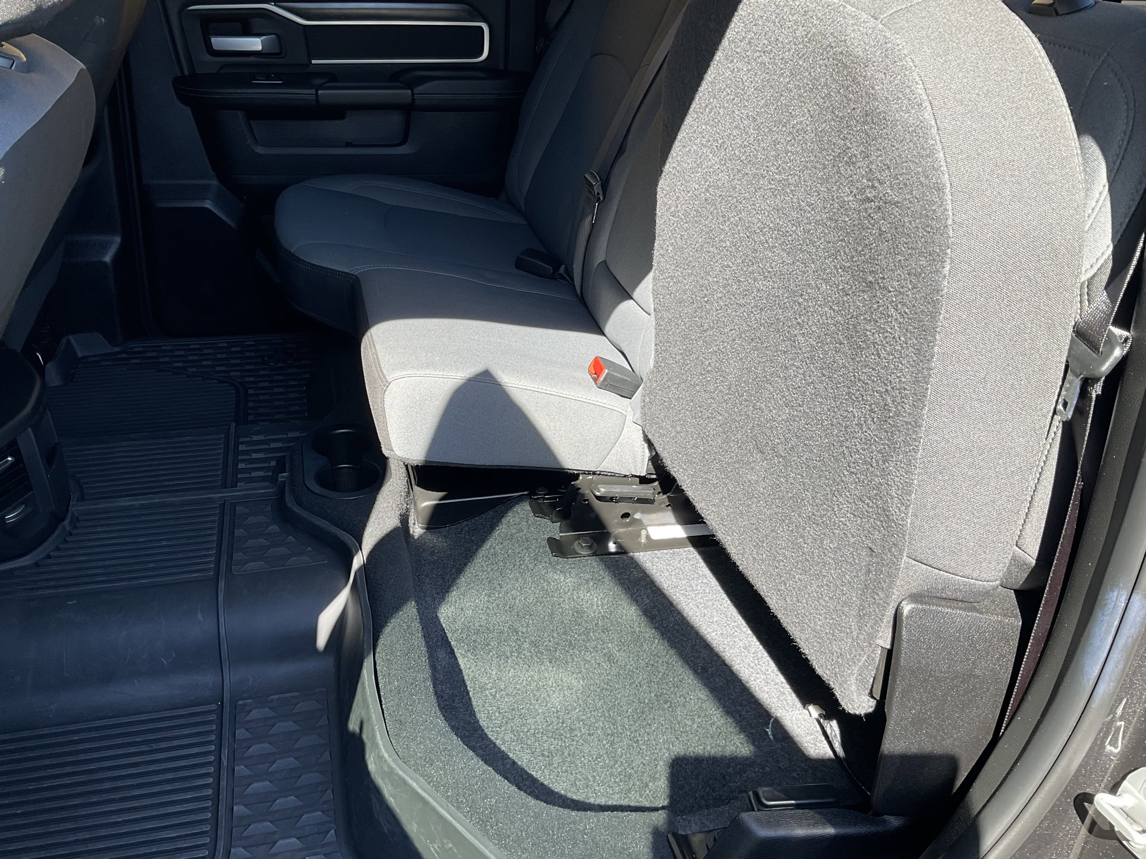 Used 2024 RAM 3500 Big Horn image 39