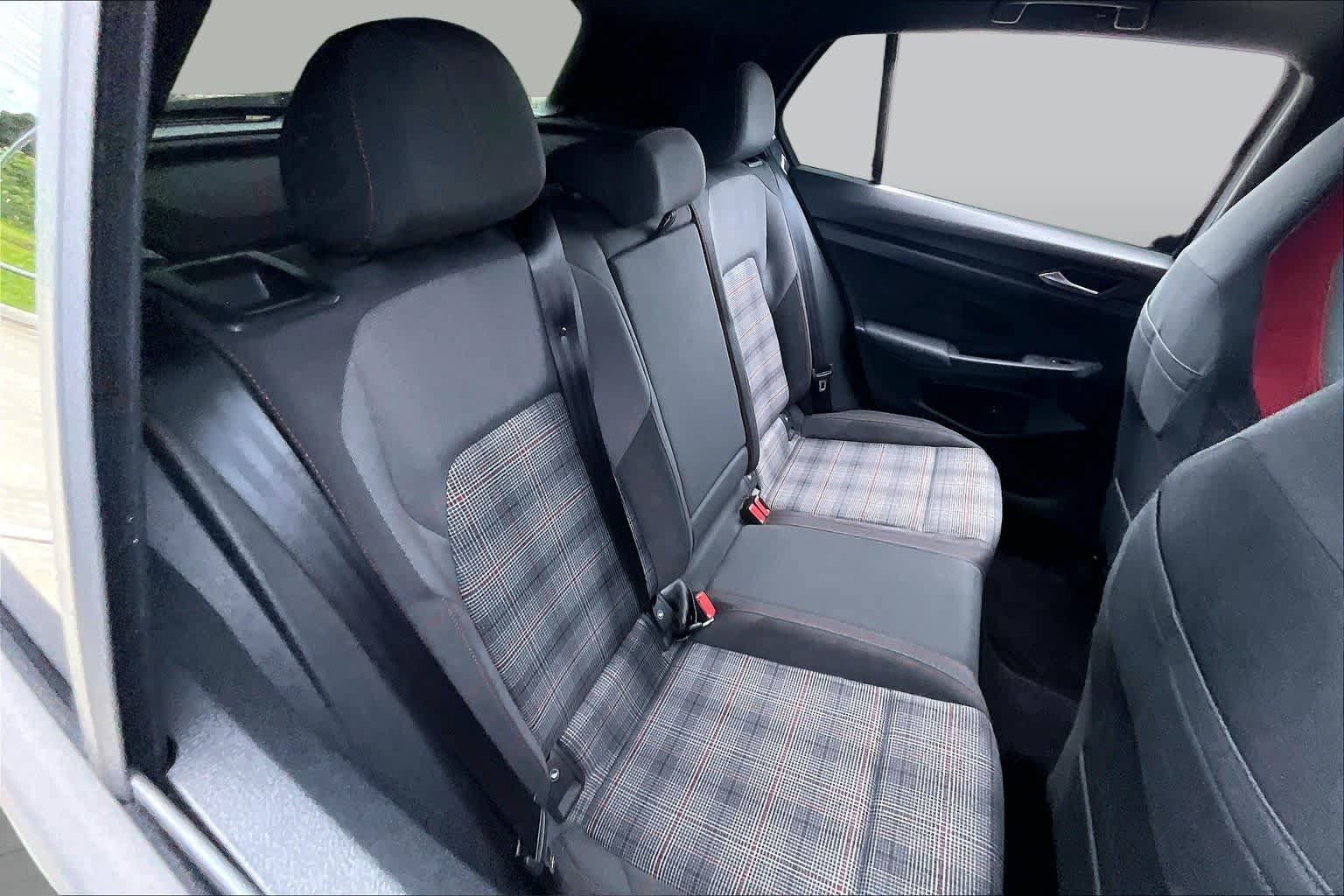 Used 2024 Volkswagen GTI SE FWD image 19