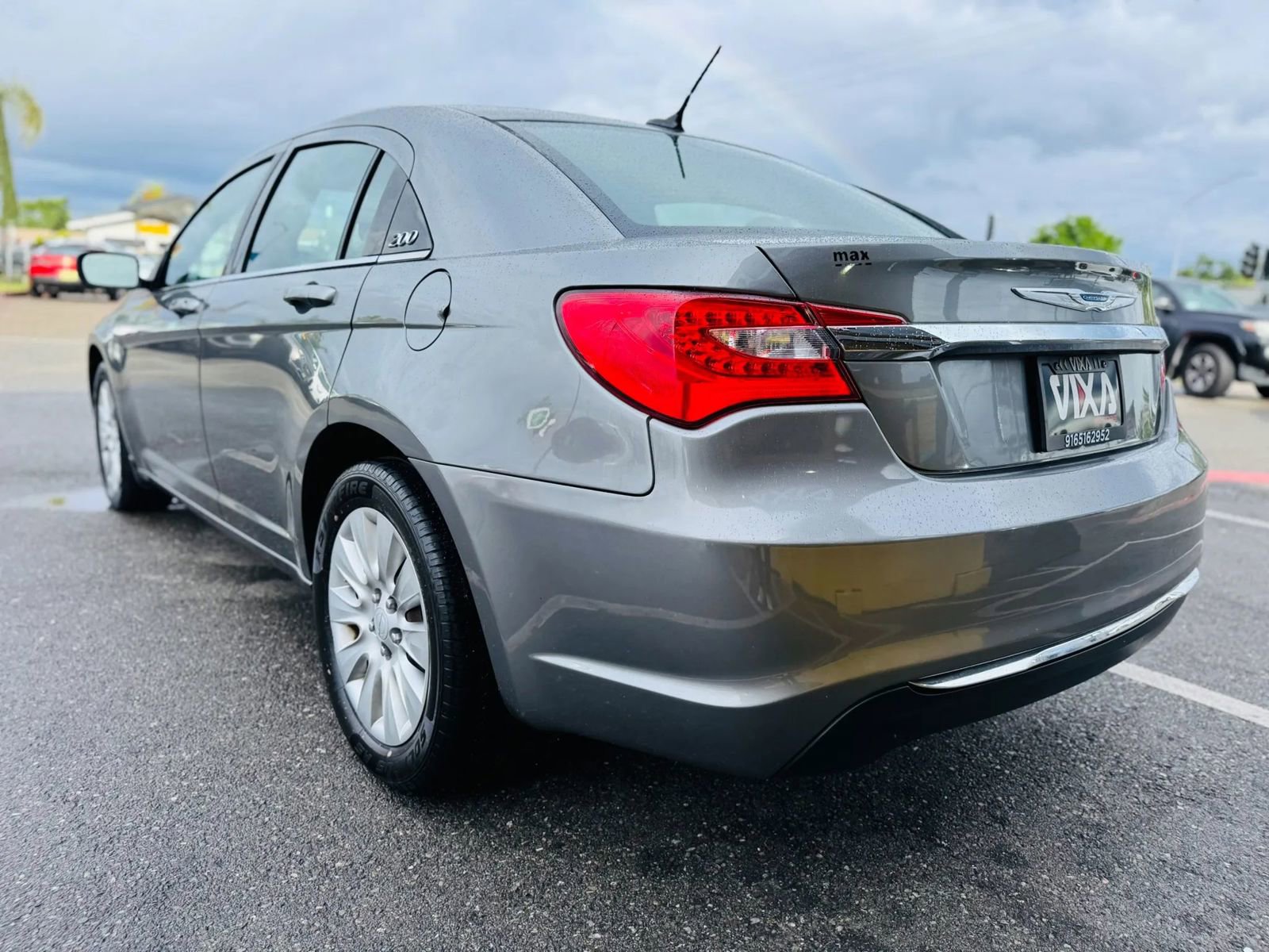 Used 2012 Chrysler 200 LX FWD image 7