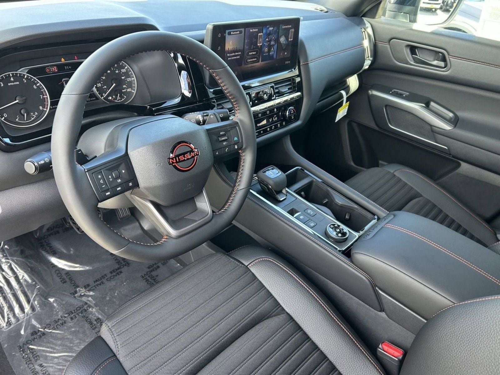 New 2026 Nissan Pathfinder Rock Creek w/ Rock Creek Premium Package AWD/4WD image 32