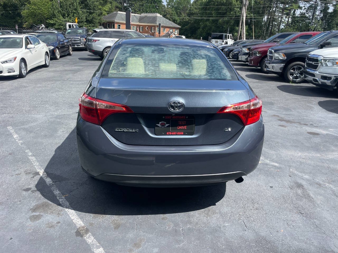 Used 2017 Toyota Corolla LE FWD image 7