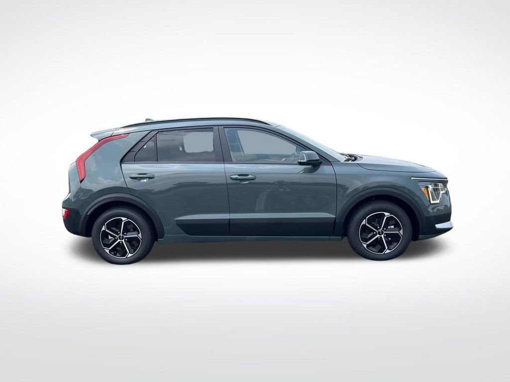 New 2025 Kia Niro EX image 6