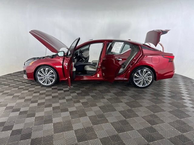Used 2023 Nissan Altima 2.5 SL FWD image 15