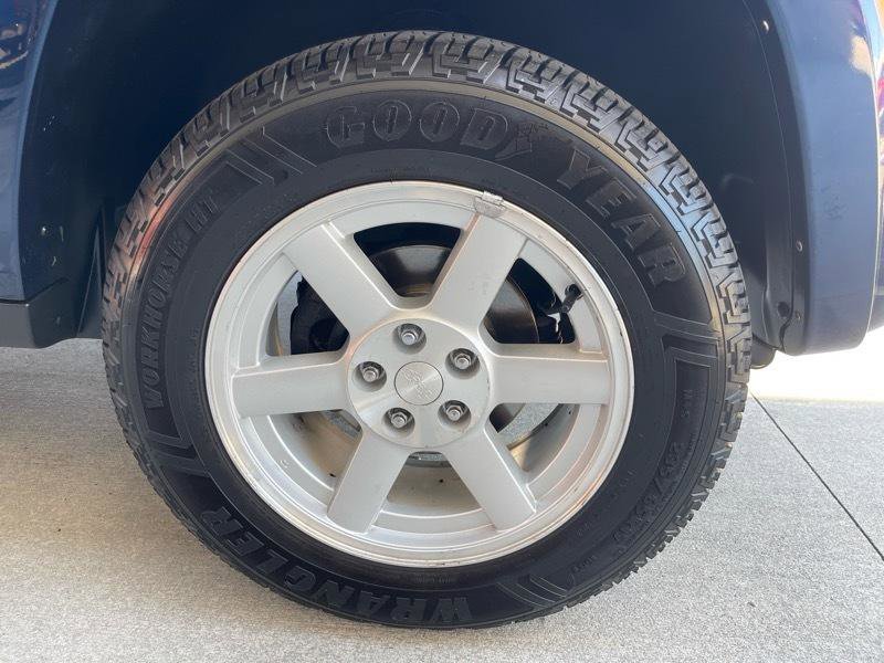 Used 2005 Jeep Liberty Limited AWD/4WD image 18