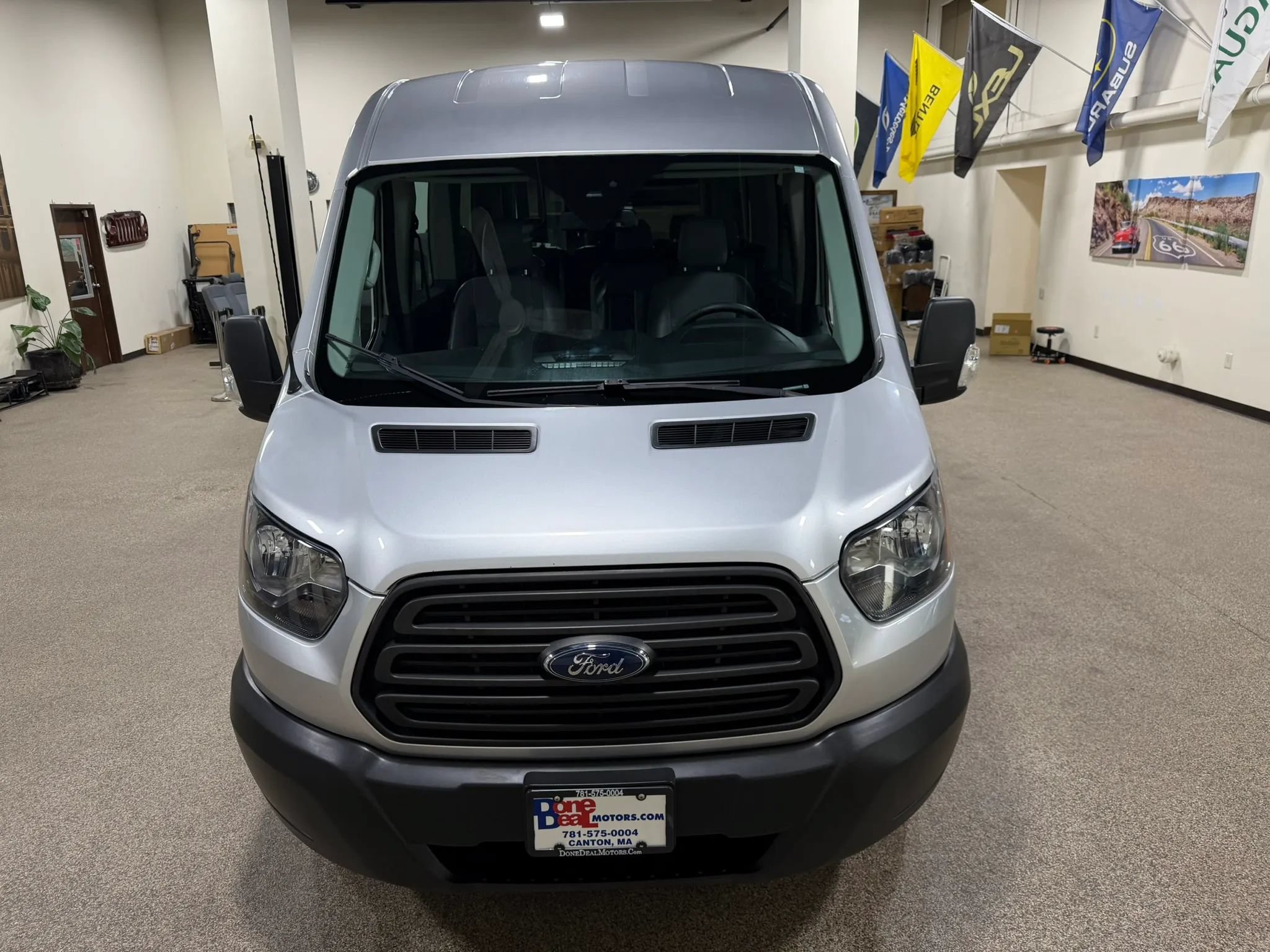 Used 2019 Ford Transit 150 XL RWD image 11