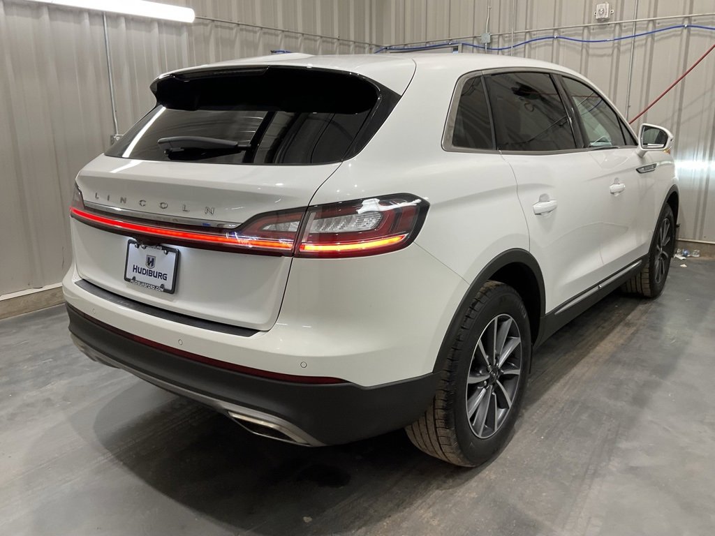 Used 2022 Lincoln Nautilus Standard image 22