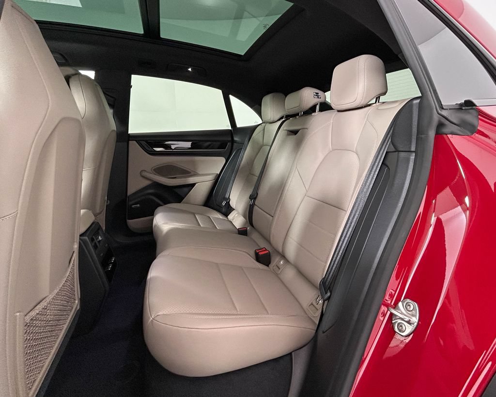 New 2026 Porsche Macan 4 Electric AWD/4WD image 26