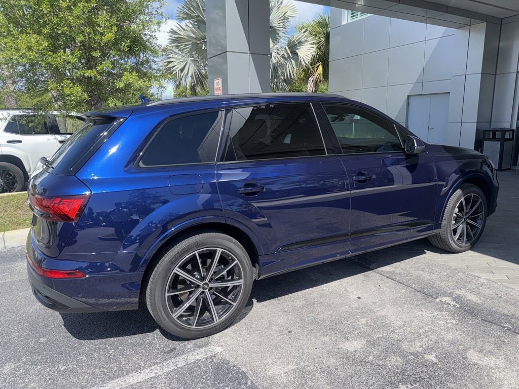Used 2022 Audi Q7 3.0T Premium Plus AWD/4WD image 3