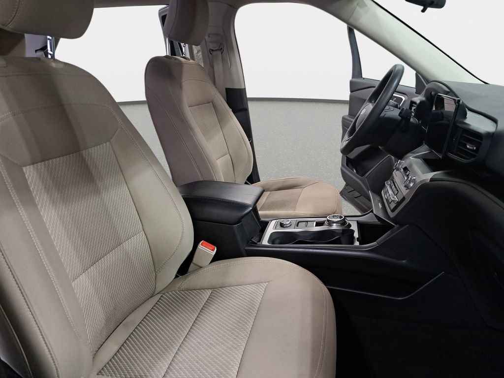 Used 2022 Ford Explorer 4WD w/ Class IV Trailer Tow Package image 11