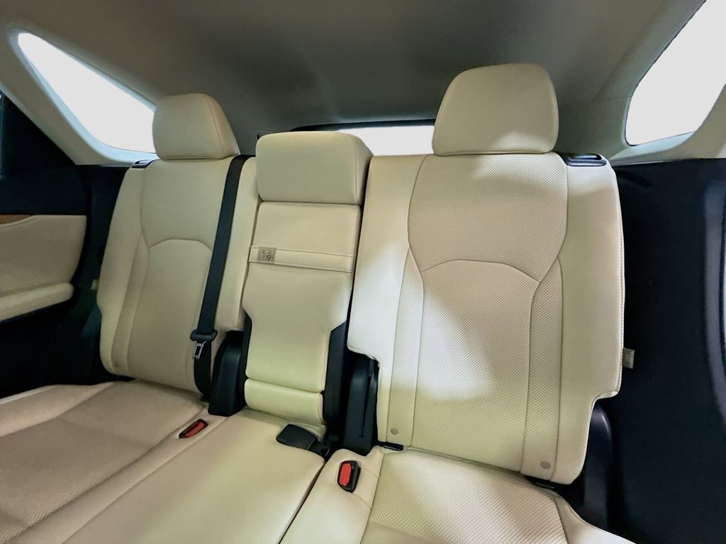 Used 2021 Lexus RX 350L Premium w/ Premium Package image 13