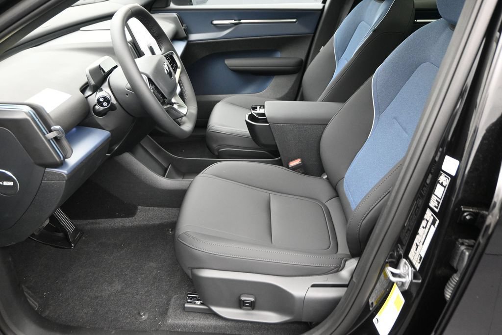 New 2026 Volvo EX30 Ultra w/ Protection Package Premier AWD/4WD image 11