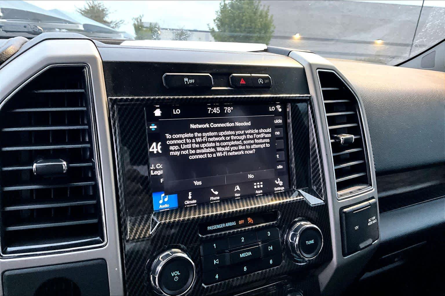 Used 2019 Ford F150 Lariat RWD image 31