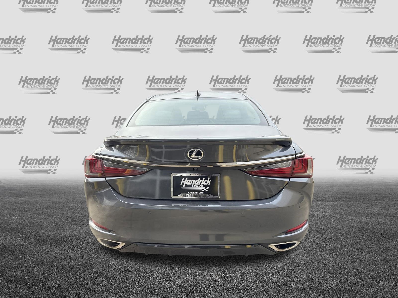 Used 2023 Lexus ES 350 F Sport image 9