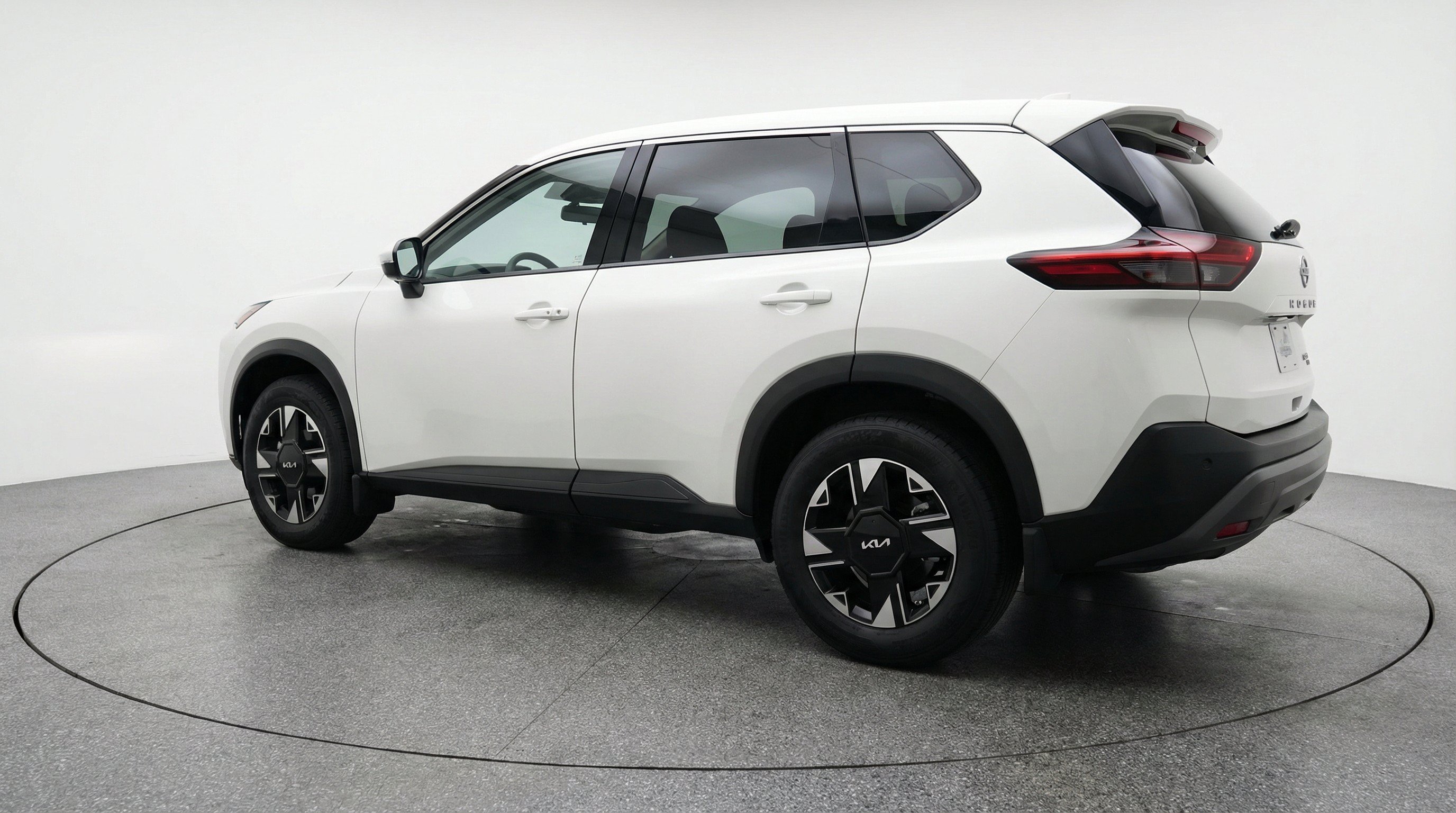 Used 2025 Nissan Rogue SV FWD image 6