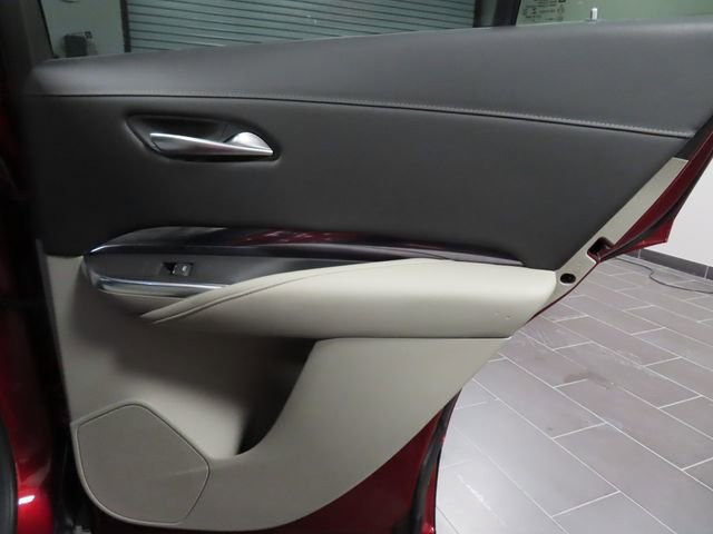 Certified 2023 Cadillac XT4 Luxury w/ Cold Weather Package FWD image 13