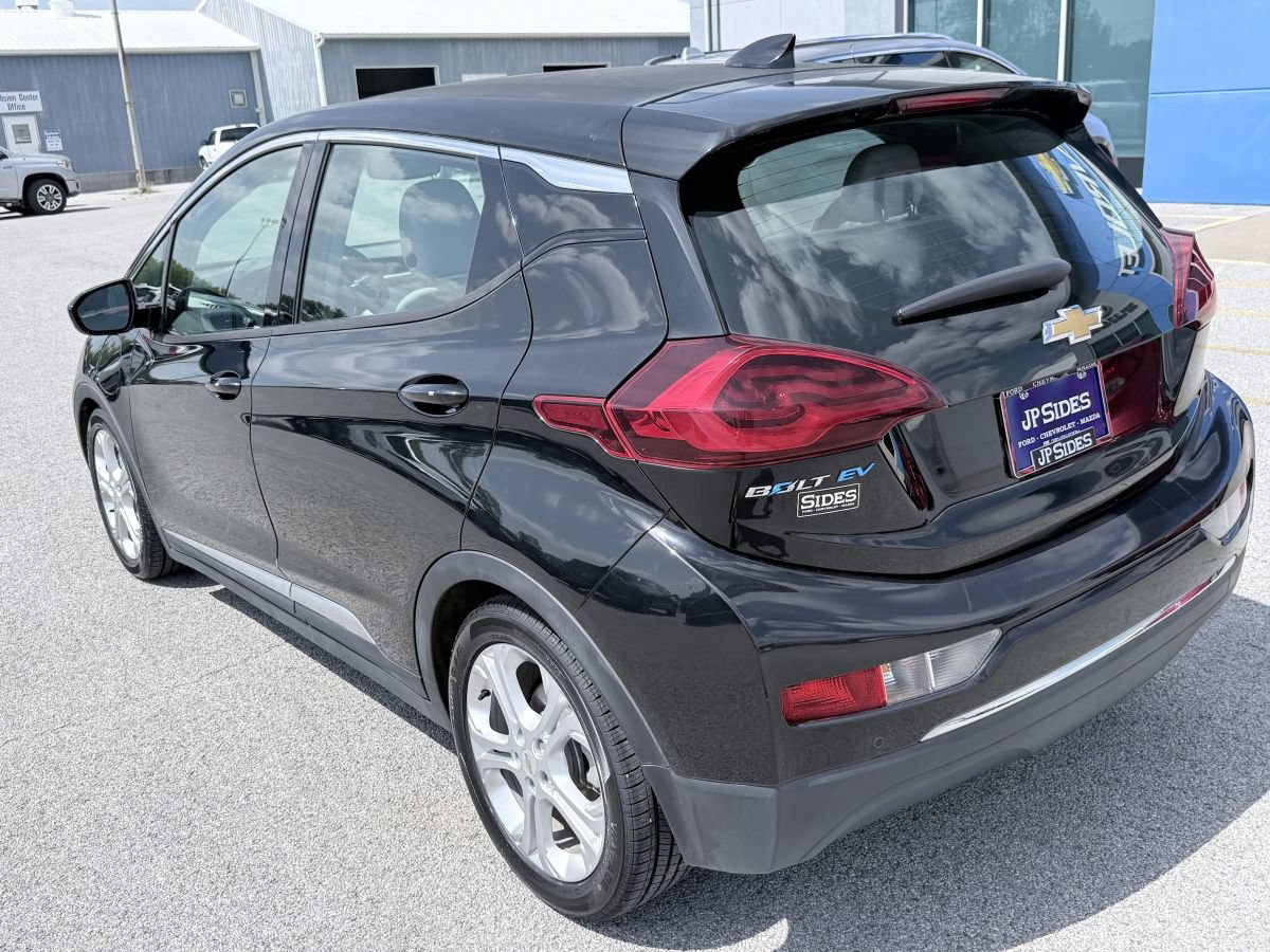 Used 2017 Chevrolet Bolt LT FWD image 6