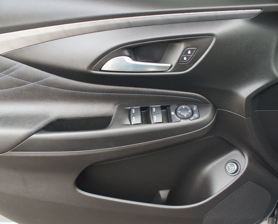 Used 2025 Buick Envista Sport Touring w/ Convenience I Package image 29