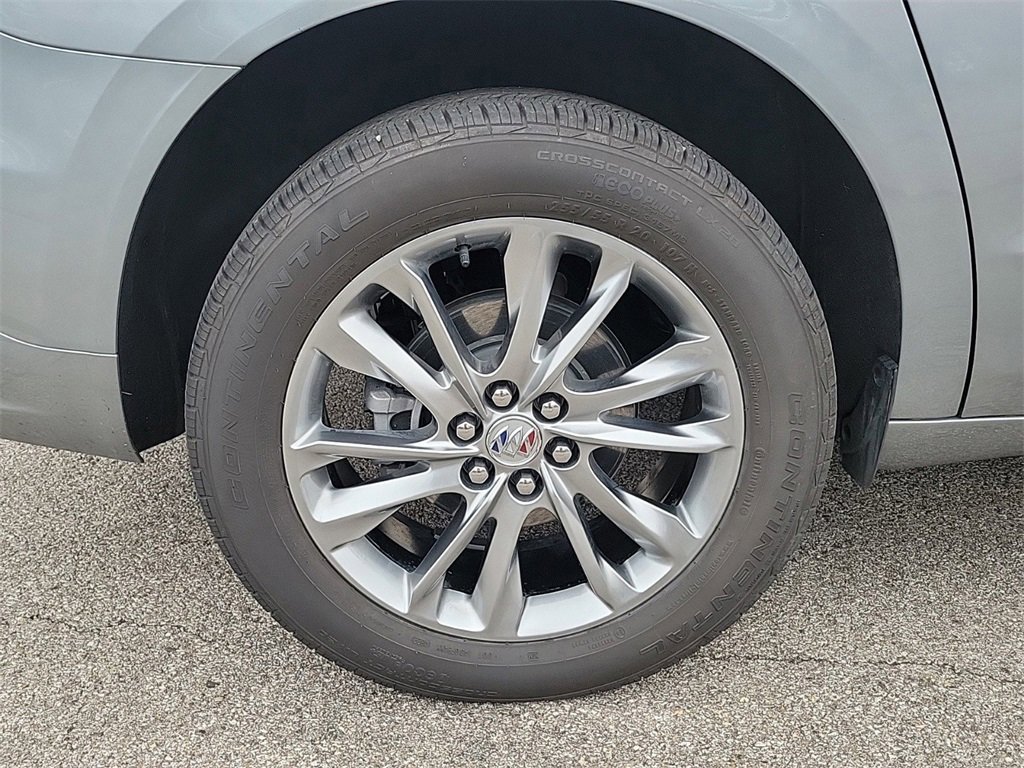 Used 2023 Buick Enclave Avenir w/ Avenir Technology Package image 6