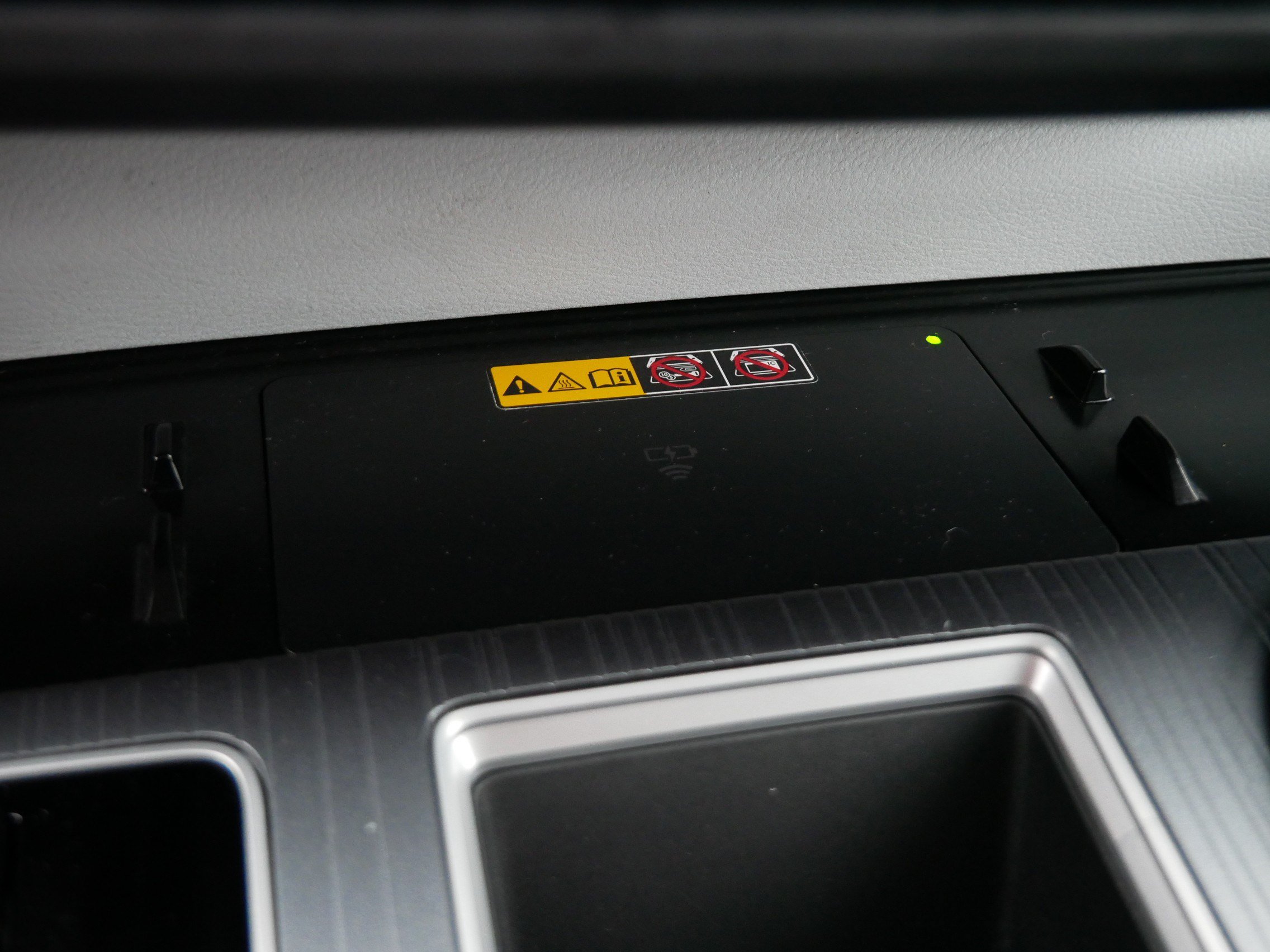 Certified 2026 Toyota Sienna LE FWD image 30