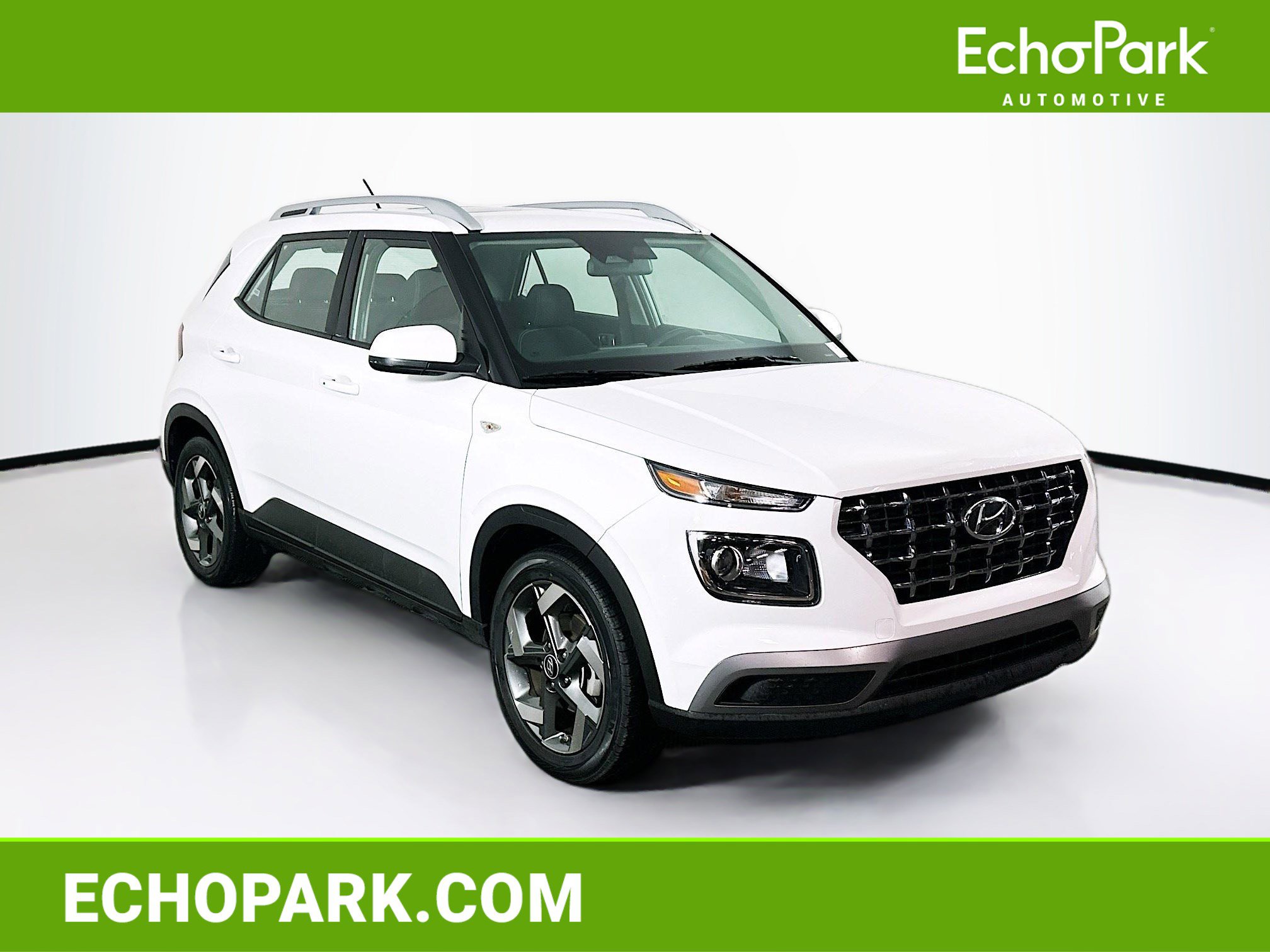 Used 2024 Hyundai Venue SEL image 1