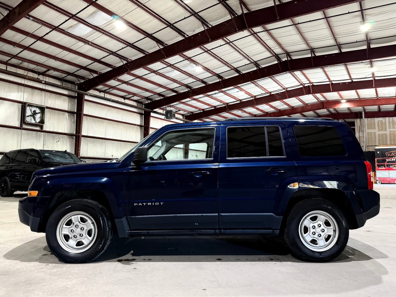 Used 2013 Jeep Patriot Sport w/ PWR Value Group FWD image 8